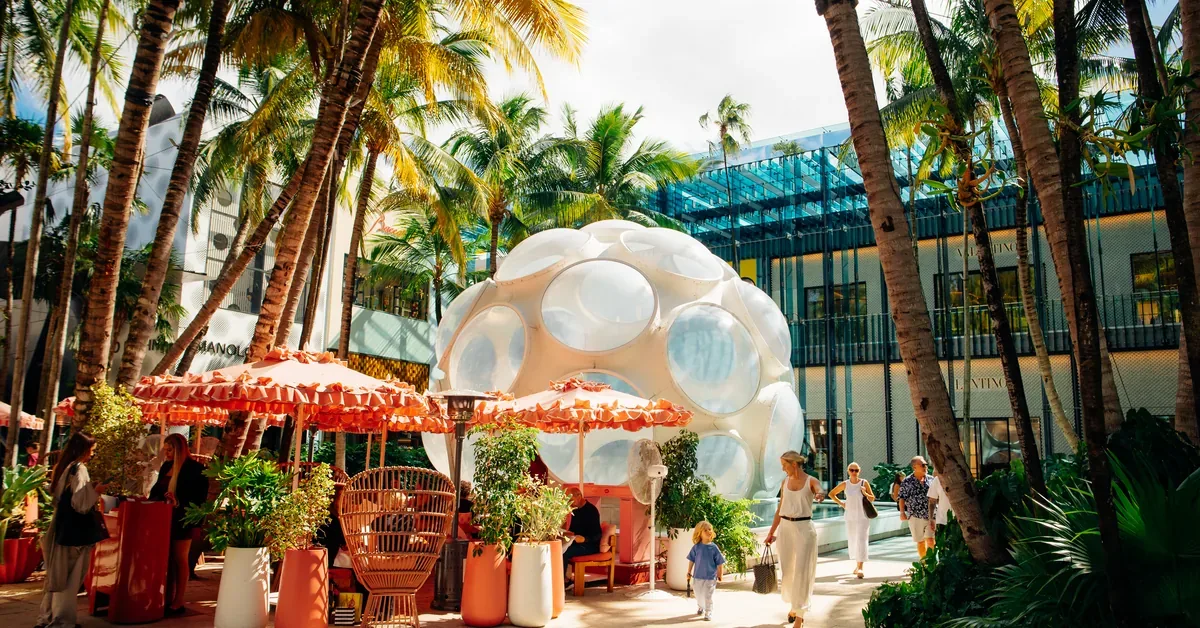 Kempinski Residences Fly Eye Dome